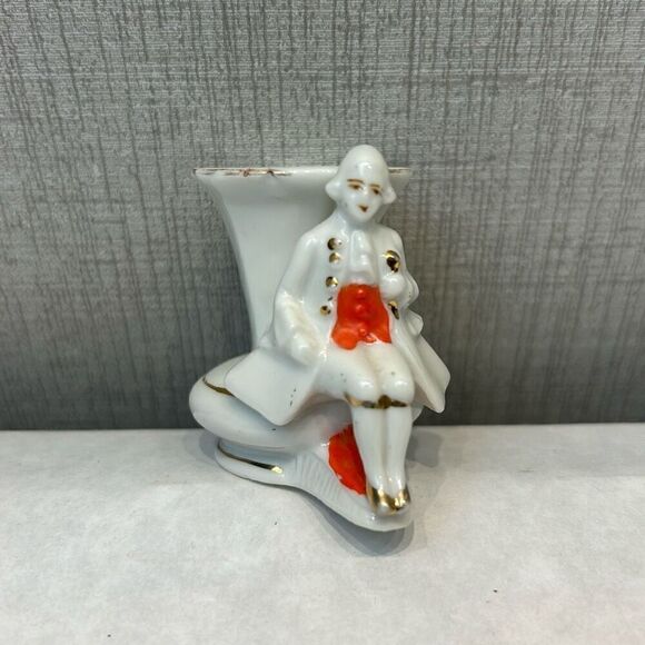 Vintage Other - Vtg 1940-50's Occupied Japan Mini Porcelain Vase Small Figurine Colonial Man Was